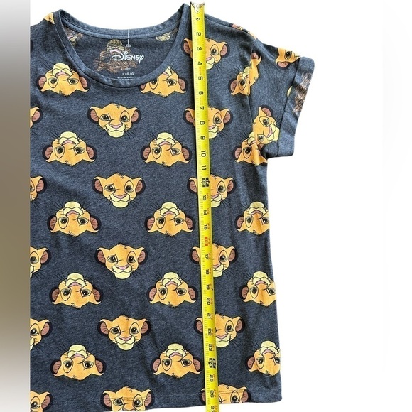 Disney Lions King Simba Juniors Short Sleeve Tee • NWOT • Size: Large​ - Picture 6 of 7